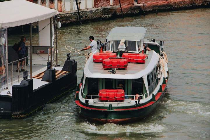 Bateau de location Les Trois-Îlets